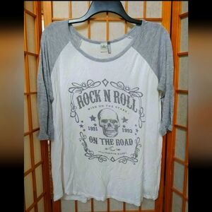 Medium Anthropologie Rock n Roll California 1990s Tee Raglan Shirt 3/4 Sleeve